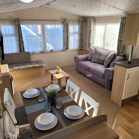 Lovely Static Caravan At Billing Aquadrome Northampton Exterior photo