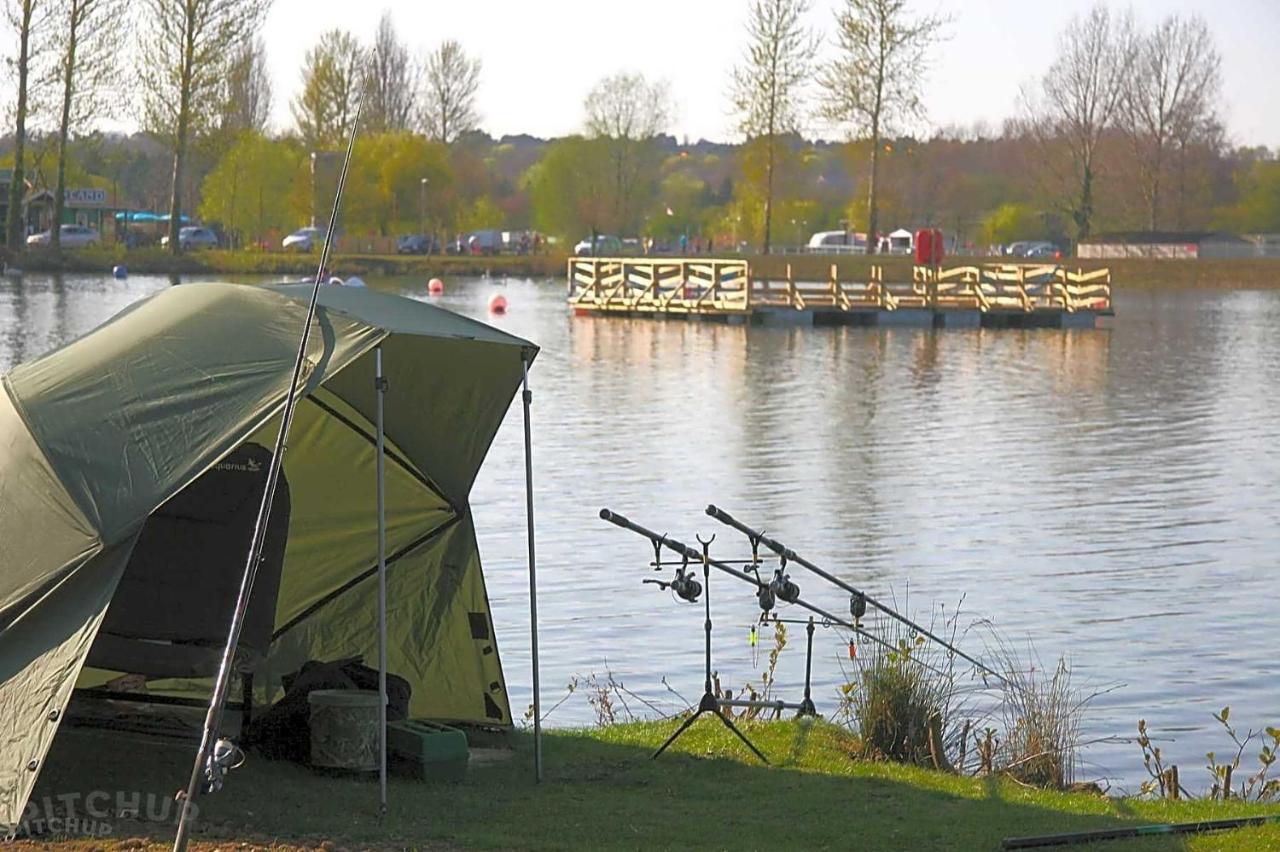Lovely Static Caravan At Billing Aquadrome *