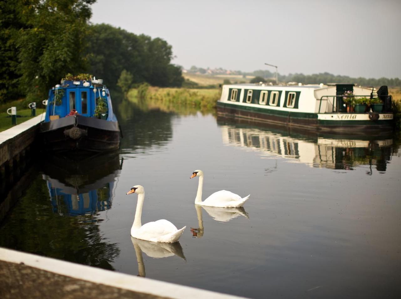 Lovely Static Caravan At Billing Aquadrome * Northampton